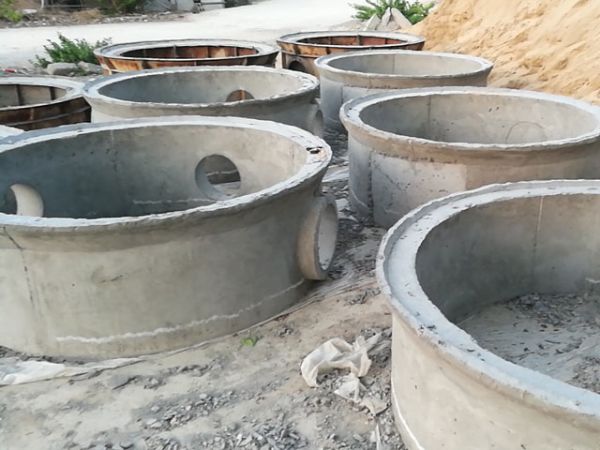 化粪池