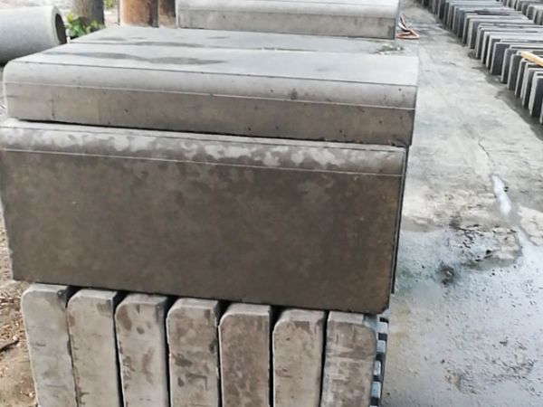 路边石