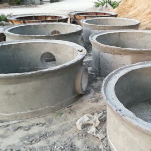 化粪池