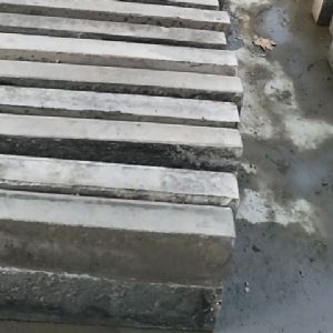 路边石